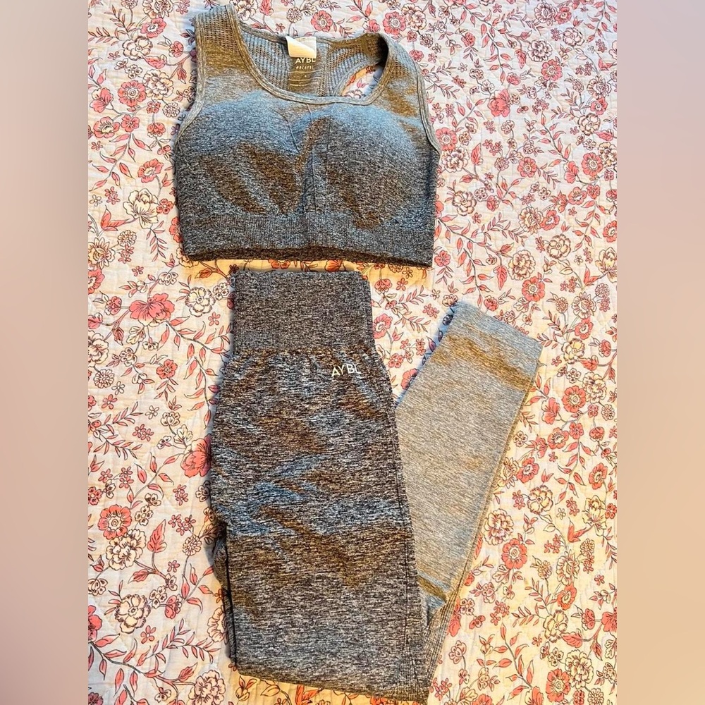 AYBL Ombré Sports Bra and Leggings Set